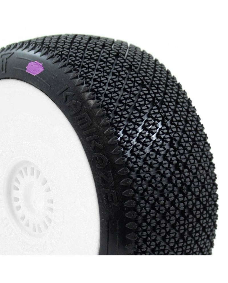KAMIKAZE v2 BUGGY K1 (CLAY SUPER SOFT) EN LLANTA BLANCA (2pcs.)